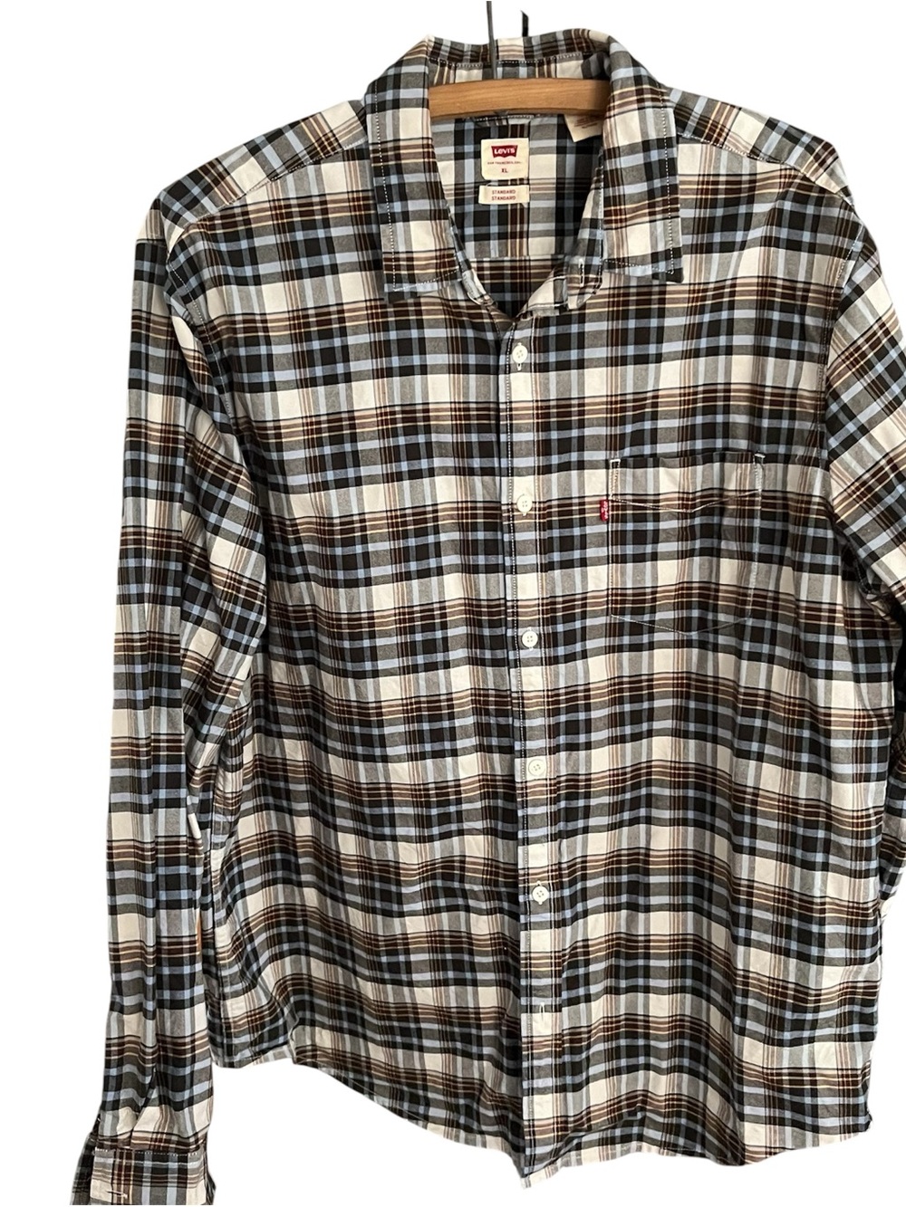 2/30$ ⭐️ Levi's Brown, Blue & White Plaid Long-Sleeve Button-Down Shirt